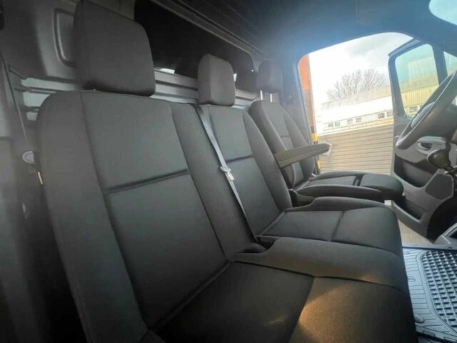 Черный Мерседес Sprinter, объемом двигателя 2.14 л и пробегом 45 тыс. км за 21950 $, фото 9 на Automoto.ua