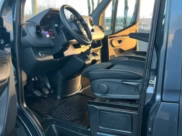 Черный Мерседес Sprinter, объемом двигателя 2.14 л и пробегом 45 тыс. км за 21950 $, фото 7 на Automoto.ua