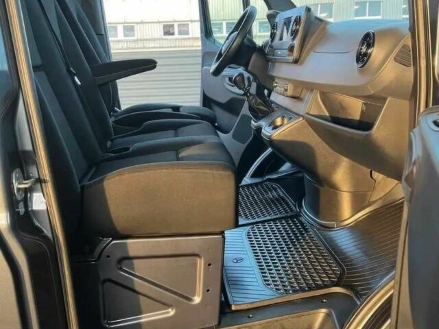 Черный Мерседес Sprinter, объемом двигателя 2.14 л и пробегом 45 тыс. км за 21950 $, фото 8 на Automoto.ua