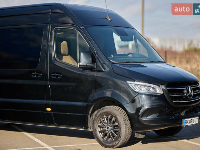 Черный Мерседес Sprinter, объемом двигателя 2.14 л и пробегом 432 тыс. км за 57800 $, фото 12 на Automoto.ua