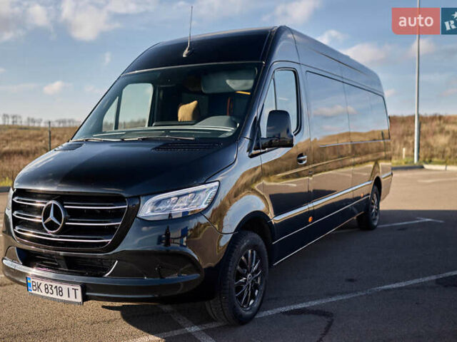 Черный Мерседес Sprinter, объемом двигателя 2.14 л и пробегом 432 тыс. км за 57800 $, фото 8 на Automoto.ua