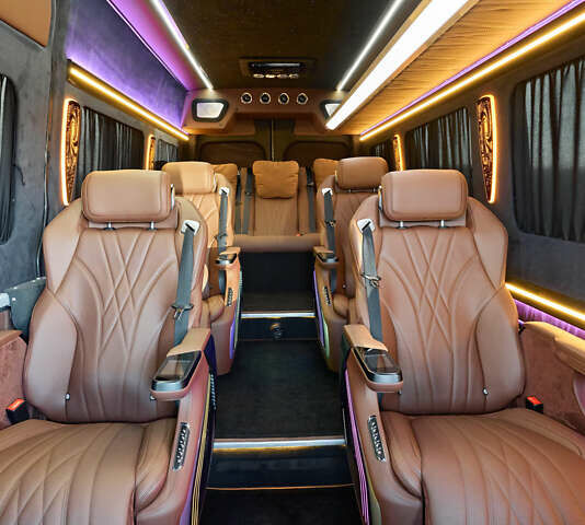 Черный Мерседес Sprinter, объемом двигателя 2.14 л и пробегом 432 тыс. км за 57800 $, фото 30 на Automoto.ua