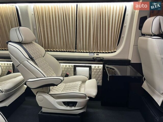 Чорний Мерседес Sprinter, об'ємом двигуна 2.14 л та пробігом 365 тис. км за 65650 $, фото 11 на Automoto.ua