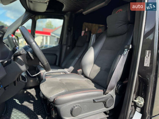 Чорний Мерседес Sprinter, об'ємом двигуна 2.99 л та пробігом 184 тис. км за 51000 $, фото 22 на Automoto.ua