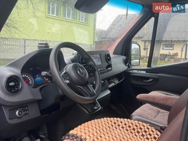 Черный Мерседес Sprinter, объемом двигателя 2.14 л и пробегом 543 тыс. км за 40000 $, фото 10 на Automoto.ua