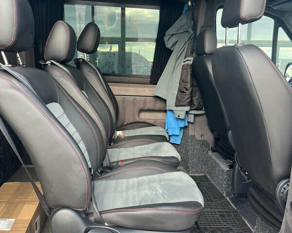 Чорний Мерседес Sprinter, об'ємом двигуна 3 л та пробігом 300 тис. км за 67749 $, фото 3 на Automoto.ua
