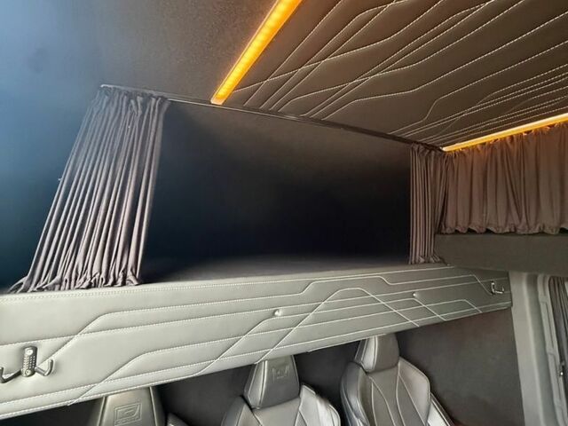 Черный Мерседес Sprinter, объемом двигателя 1.95 л и пробегом 395 тыс. км за 46000 $, фото 15 на Automoto.ua