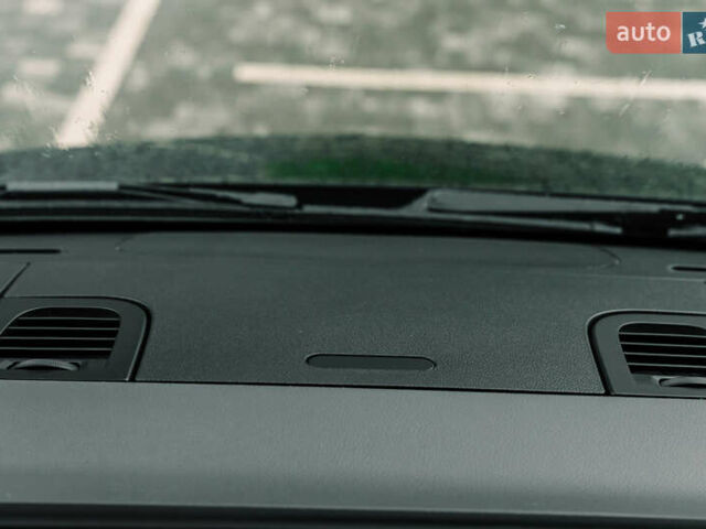 Чорний Мерседес Sprinter, об'ємом двигуна 1.95 л та пробігом 358 тис. км за 50000 $, фото 57 на Automoto.ua