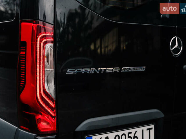 Чорний Мерседес Sprinter, об'ємом двигуна 1.95 л та пробігом 358 тис. км за 55000 $, фото 19 на Automoto.ua