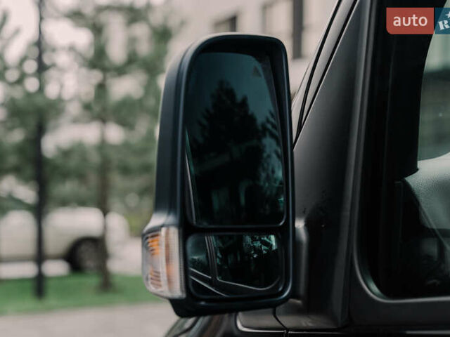Чорний Мерседес Sprinter, об'ємом двигуна 1.95 л та пробігом 358 тис. км за 55000 $, фото 22 на Automoto.ua
