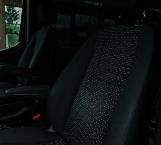 Чорний Мерседес Sprinter, об'ємом двигуна 1.95 л та пробігом 358 тис. км за 55000 $, фото 72 на Automoto.ua