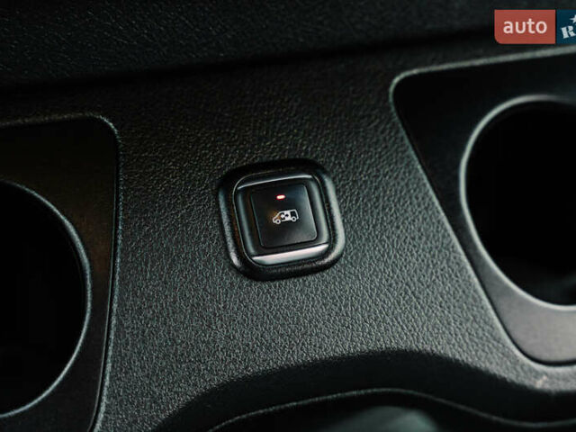 Чорний Мерседес Sprinter, об'ємом двигуна 1.95 л та пробігом 358 тис. км за 55000 $, фото 54 на Automoto.ua