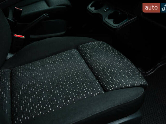 Чорний Мерседес Sprinter, об'ємом двигуна 1.95 л та пробігом 358 тис. км за 55000 $, фото 66 на Automoto.ua