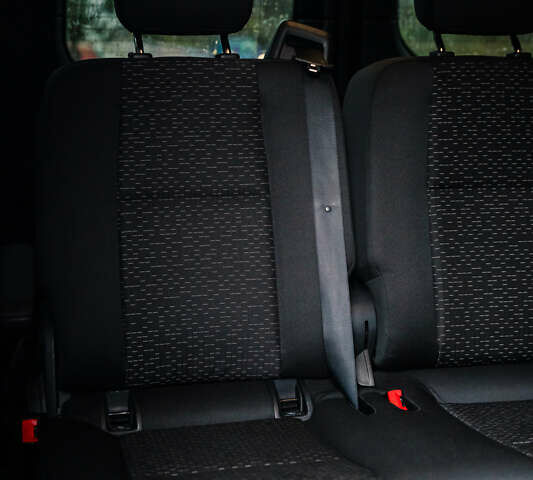 Чорний Мерседес Sprinter, об'ємом двигуна 1.95 л та пробігом 358 тис. км за 55000 $, фото 35 на Automoto.ua