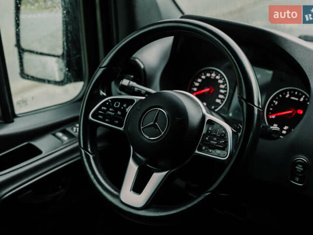 Чорний Мерседес Sprinter, об'ємом двигуна 1.95 л та пробігом 358 тис. км за 55000 $, фото 45 на Automoto.ua