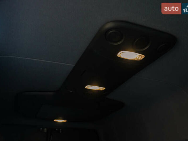 Чорний Мерседес Sprinter, об'ємом двигуна 1.95 л та пробігом 358 тис. км за 55000 $, фото 40 на Automoto.ua