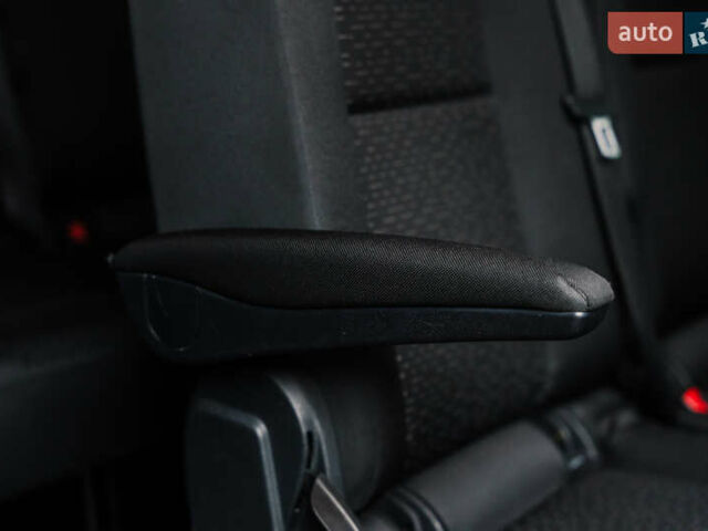 Чорний Мерседес Sprinter, об'ємом двигуна 1.95 л та пробігом 358 тис. км за 55000 $, фото 30 на Automoto.ua