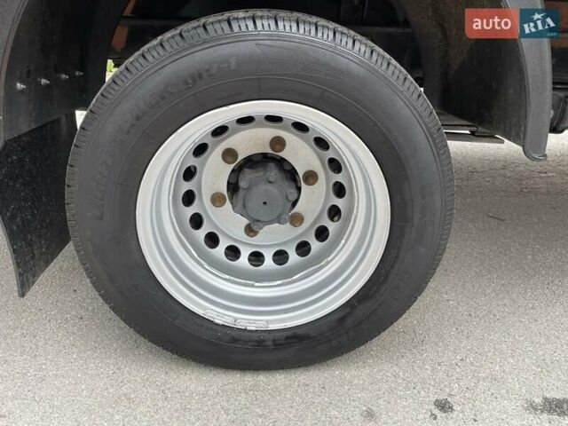Черный Мерседес Sprinter, объемом двигателя 2.2 л и пробегом 287 тыс. км за 23899 $, фото 11 на Automoto.ua