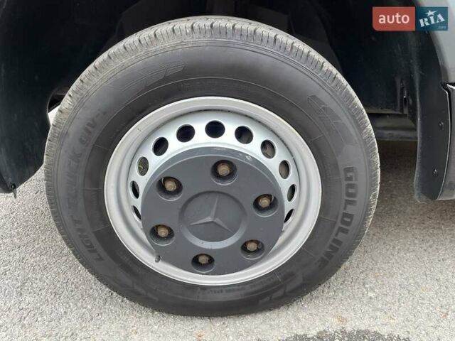 Черный Мерседес Sprinter, объемом двигателя 2.2 л и пробегом 287 тыс. км за 23899 $, фото 17 на Automoto.ua