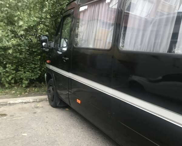Черный Мерседес Sprinter, объемом двигателя 2.7 л и пробегом 1 тыс. км за 14000 $, фото 17 на Automoto.ua