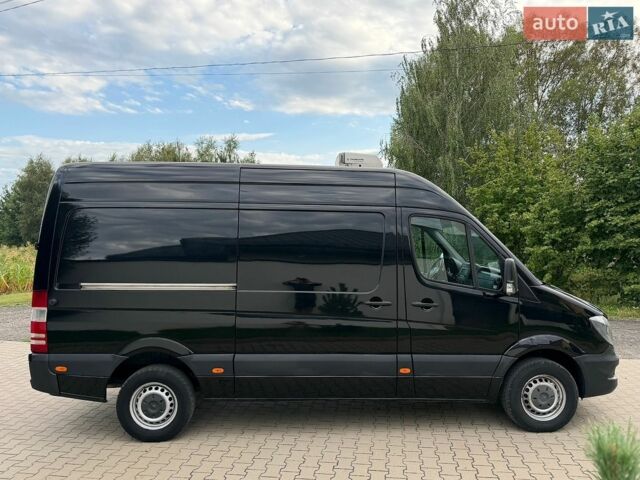 Черный Мерседес Sprinter, объемом двигателя 2.2 л и пробегом 214 тыс. км за 18900 $, фото 3 на Automoto.ua