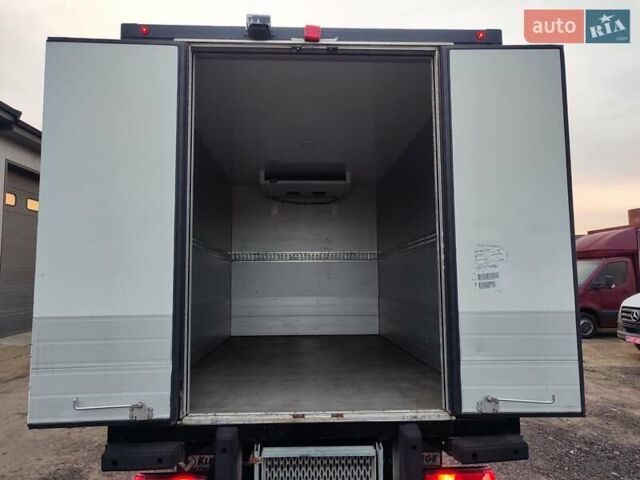 Черный Мерседес Sprinter, объемом двигателя 2.1 л и пробегом 321 тыс. км за 23950 $, фото 17 на Automoto.ua