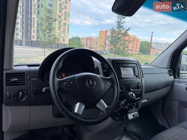 Черный Мерседес Sprinter, объемом двигателя 2.2 л и пробегом 214 тыс. км за 18900 $, фото 26 на Automoto.ua