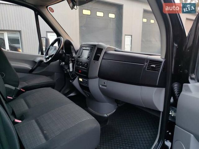 Черный Мерседес Sprinter, объемом двигателя 2.1 л и пробегом 321 тыс. км за 23950 $, фото 33 на Automoto.ua