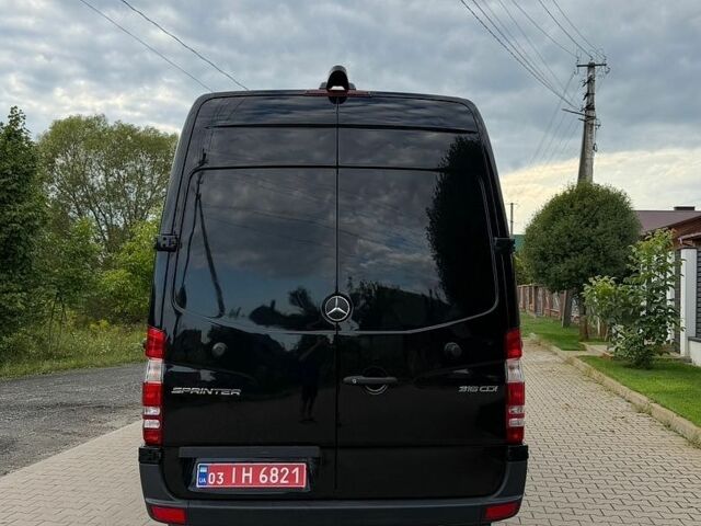 Черный Мерседес Sprinter, объемом двигателя 2.2 л и пробегом 214 тыс. км за 18900 $, фото 6 на Automoto.ua