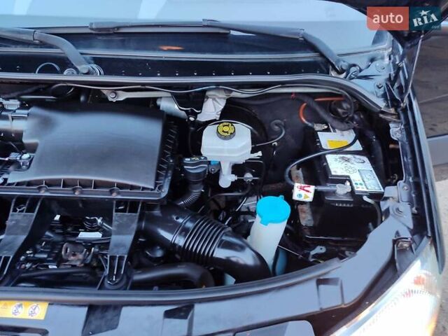 Черный Мерседес Sprinter, объемом двигателя 2.1 л и пробегом 321 тыс. км за 23950 $, фото 38 на Automoto.ua