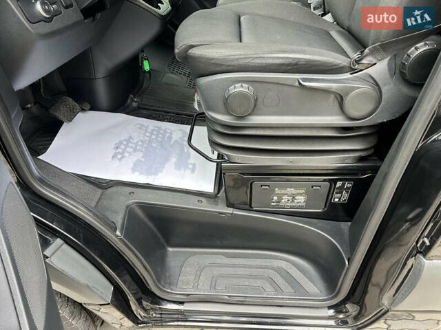 Черный Мерседес Sprinter, объемом двигателя 2.2 л и пробегом 299 тыс. км за 25000 $, фото 19 на Automoto.ua