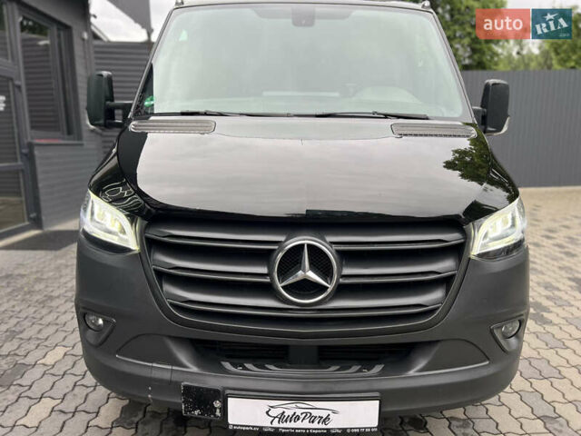 Черный Мерседес Sprinter, объемом двигателя 2.2 л и пробегом 299 тыс. км за 25650 $, фото 6 на Automoto.ua