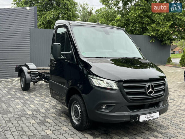 Черный Мерседес Sprinter, объемом двигателя 2.2 л и пробегом 299 тыс. км за 25650 $, фото 2 на Automoto.ua