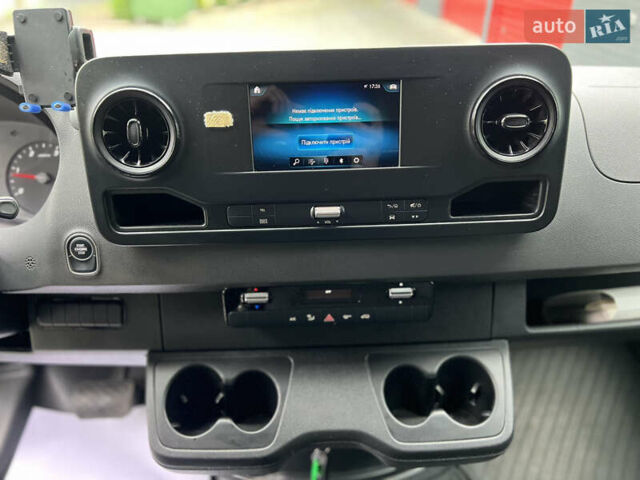 Черный Мерседес Sprinter, объемом двигателя 2.2 л и пробегом 299 тыс. км за 25650 $, фото 25 на Automoto.ua