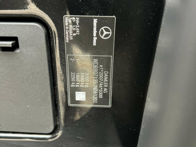 Черный Мерседес Sprinter, объемом двигателя 2.2 л и пробегом 299 тыс. км за 25500 $, фото 23 на Automoto.ua