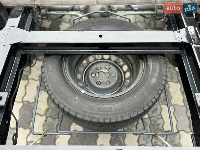 Черный Мерседес Sprinter, объемом двигателя 2.2 л и пробегом 299 тыс. км за 25000 $, фото 15 на Automoto.ua