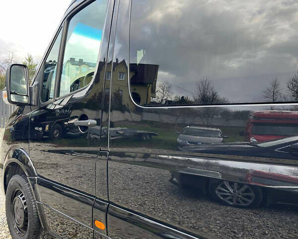 Черный Мерседес Sprinter, объемом двигателя 3 л и пробегом 580 тыс. км за 36900 $, фото 17 на Automoto.ua