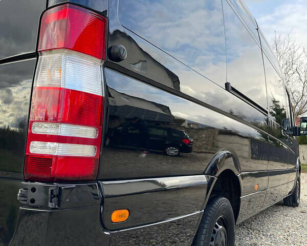 Черный Мерседес Sprinter, объемом двигателя 3 л и пробегом 580 тыс. км за 36900 $, фото 15 на Automoto.ua