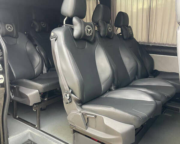 Черный Мерседес Sprinter, объемом двигателя 3 л и пробегом 580 тыс. км за 36900 $, фото 23 на Automoto.ua