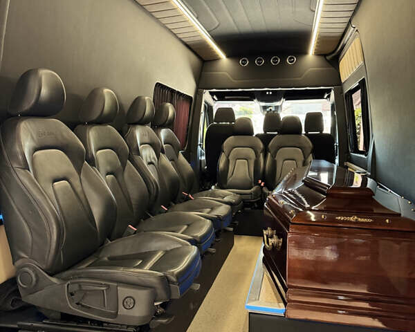Черный Мерседес Sprinter, объемом двигателя 2.14 л и пробегом 235 тыс. км за 49900 $, фото 9 на Automoto.ua