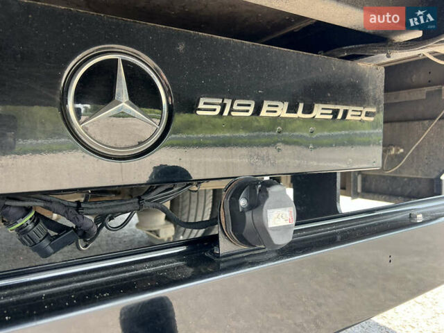 Черный Мерседес Sprinter, объемом двигателя 3 л и пробегом 680 тыс. км за 30000 $, фото 45 на Automoto.ua