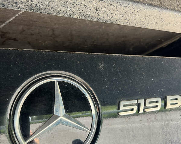 Черный Мерседес Sprinter, объемом двигателя 3 л и пробегом 680 тыс. км за 30000 $, фото 46 на Automoto.ua