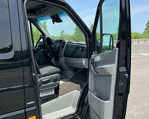 Черный Мерседес Sprinter, объемом двигателя 3 л и пробегом 680 тыс. км за 30000 $, фото 20 на Automoto.ua