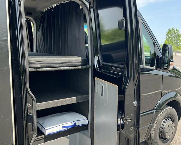 Черный Мерседес Sprinter, объемом двигателя 3 л и пробегом 680 тыс. км за 30000 $, фото 22 на Automoto.ua