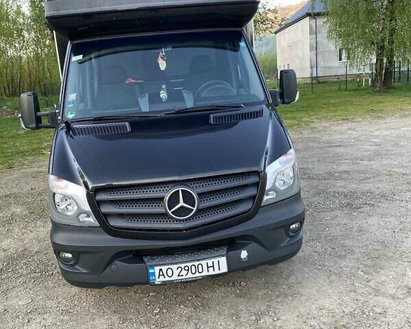 Черный Мерседес Sprinter, объемом двигателя 2.99 л и пробегом 600 тыс. км за 22500 $, фото 9 на Automoto.ua