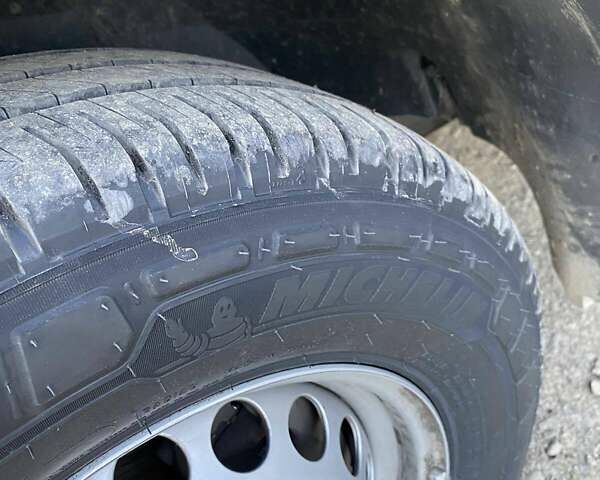 Черный Мерседес Sprinter, объемом двигателя 2.99 л и пробегом 600 тыс. км за 23000 $, фото 13 на Automoto.ua