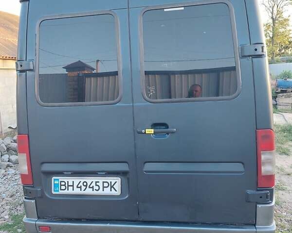 Чорний Мерседес Sprinter, об'ємом двигуна 2.7 л та пробігом 750 тис. км за 14000 $, фото 40 на Automoto.ua