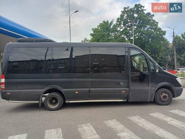 Черный Мерседес Sprinter, объемом двигателя 2.9 л и пробегом 780 тыс. км за 26000 $, фото 4 на Automoto.ua
