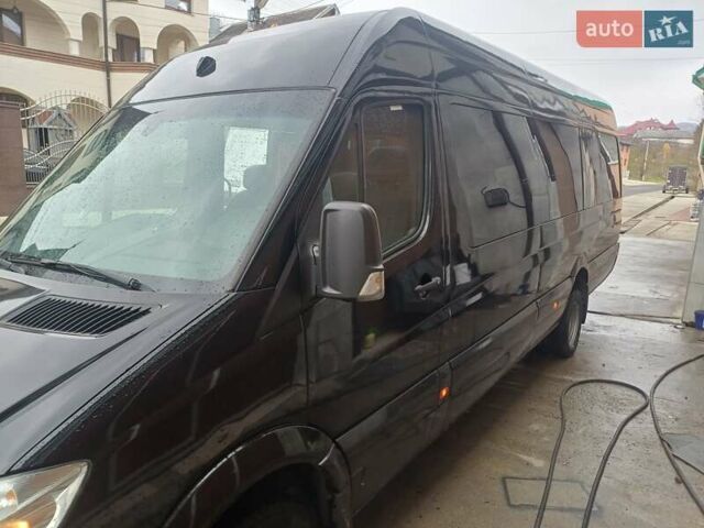 Черный Мерседес Sprinter, объемом двигателя 2.14 л и пробегом 240 тыс. км за 36000 $, фото 4 на Automoto.ua