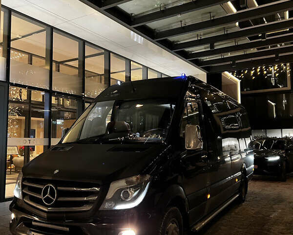 Черный Мерседес Sprinter, объемом двигателя 3 л и пробегом 512 тыс. км за 58000 $, фото 8 на Automoto.ua